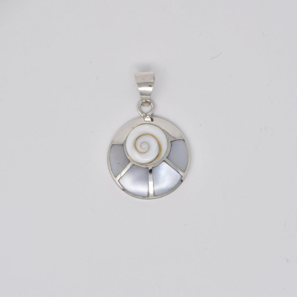 Round Shiva's Eye with Dashed Lined Pendant
